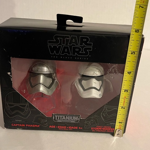 Star Wars The Black Titanium Series Helmets - Picture 8 of 8